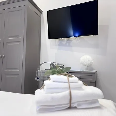 Ognissanti Konukevi *